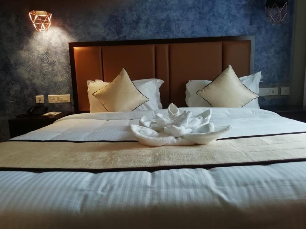 Hotel New York Square 戈德亚姆 外观 照片